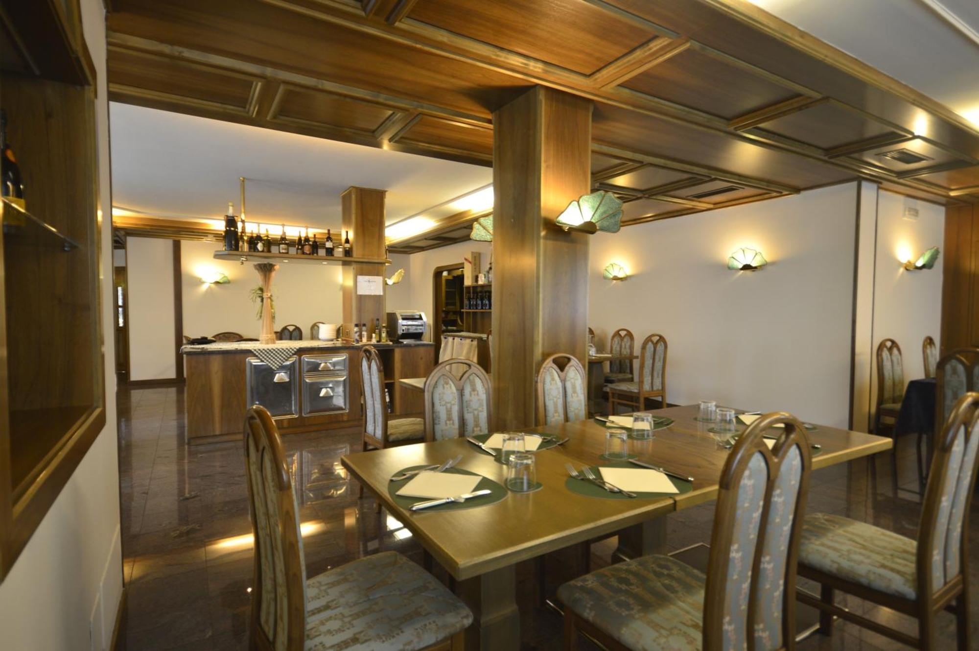 Hotel Quadrifoglio Pinzolo Eksteriør billede