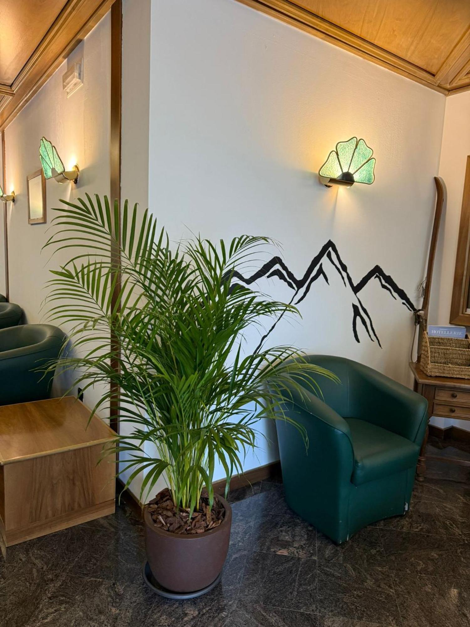 Hotel Quadrifoglio Pinzolo Eksteriør billede