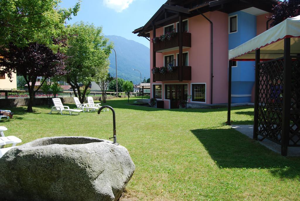 Hotel Quadrifoglio Pinzolo Eksteriør billede