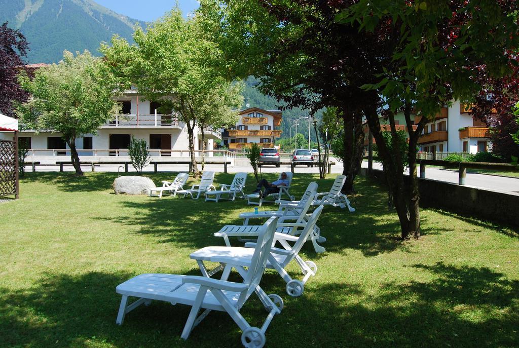 Hotel Quadrifoglio Pinzolo Eksteriør billede
